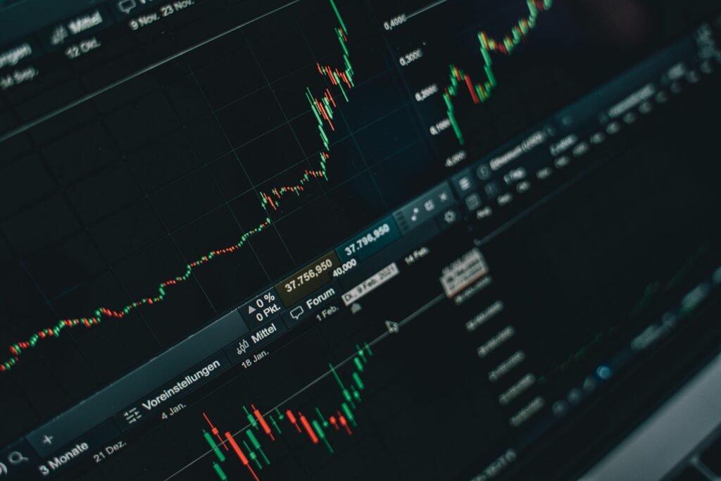the performance of key players tracked in the EURO STOXX 50, investing in Europe may offer not only stability, but also unique growth opportunities—especially as the EU continues its digital and green transformations.