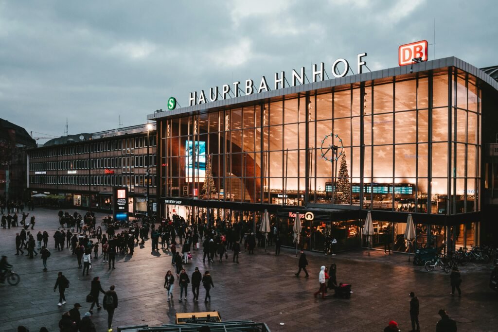 Germany's economy experienced a significant downturn. While initial recovery efforts showed promise, recent data indicates a slowdown. The European Commission projects a modest GDP growth of 0.7% in 2025, following a 0.1% contraction in 2024 .