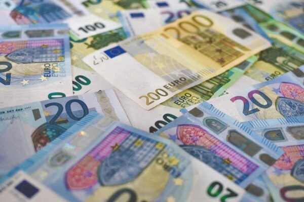 From favorable tax regimes and access to a single market, to grants, funding opportunities, and improved competitiveness, the EU remains a compelling region for entrepreneurs.